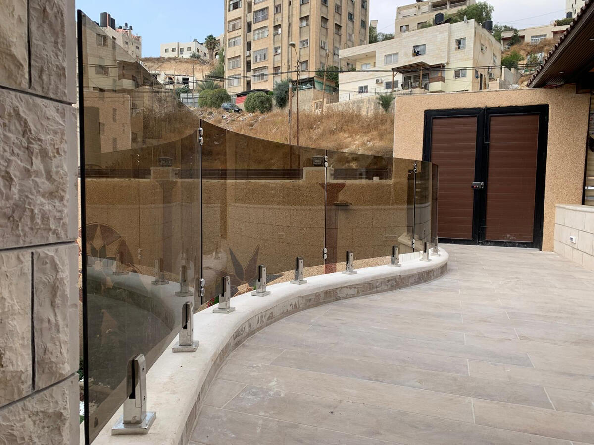 درابزين زجاج سيكوريت لف