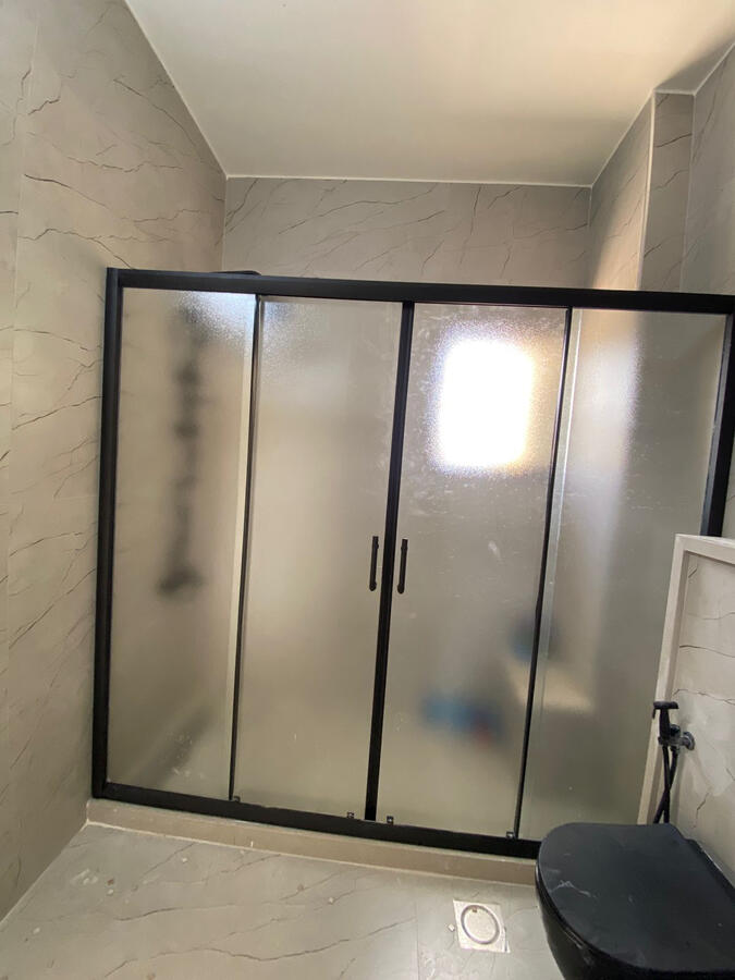 شاور زجاج سيكوريت